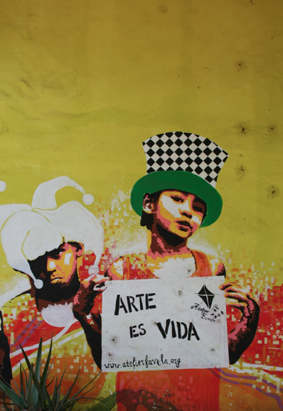 Mural en una de las paredes del Centro Cultural Atelier Favela