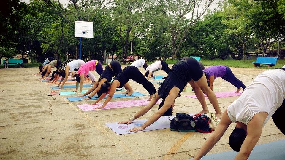 Un año de Yoga Urbano en la furiosa