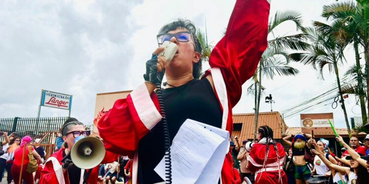 Colectivo Las Hartas La Santa Luchona Gran Marcha Nacional 2023 foto Ruth Garita