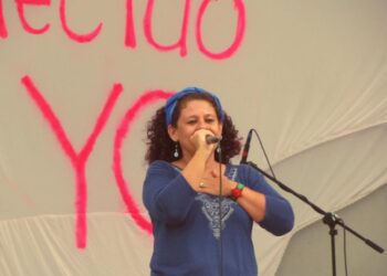 Karla Lara, cantautora y activista hondureña.