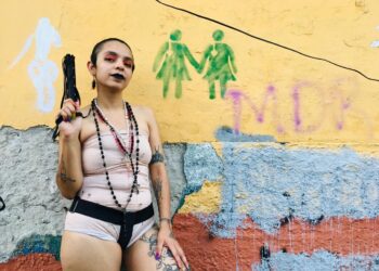 Tejiendo fronteras: La diáspora poética de Li Vallejo